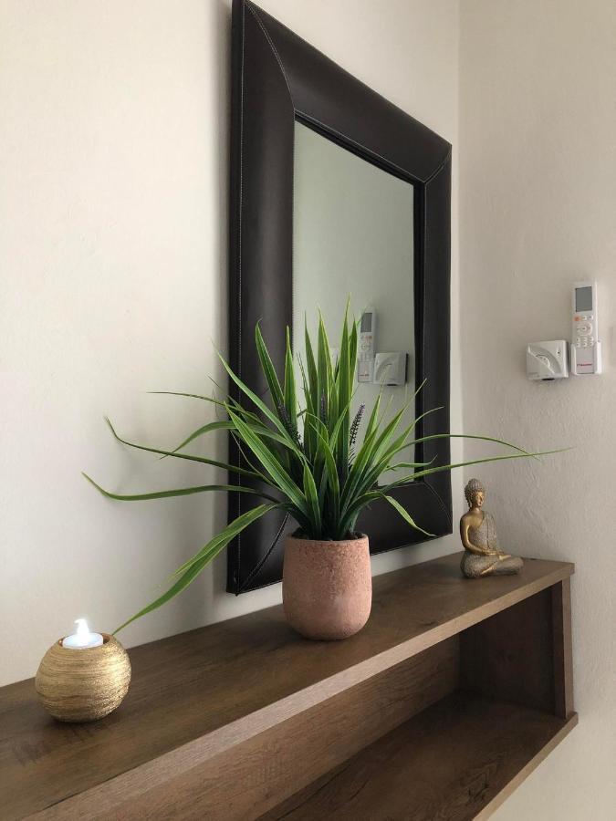 Olive - Happyhostgr - Downtown Apartment Волос Екстер'єр фото